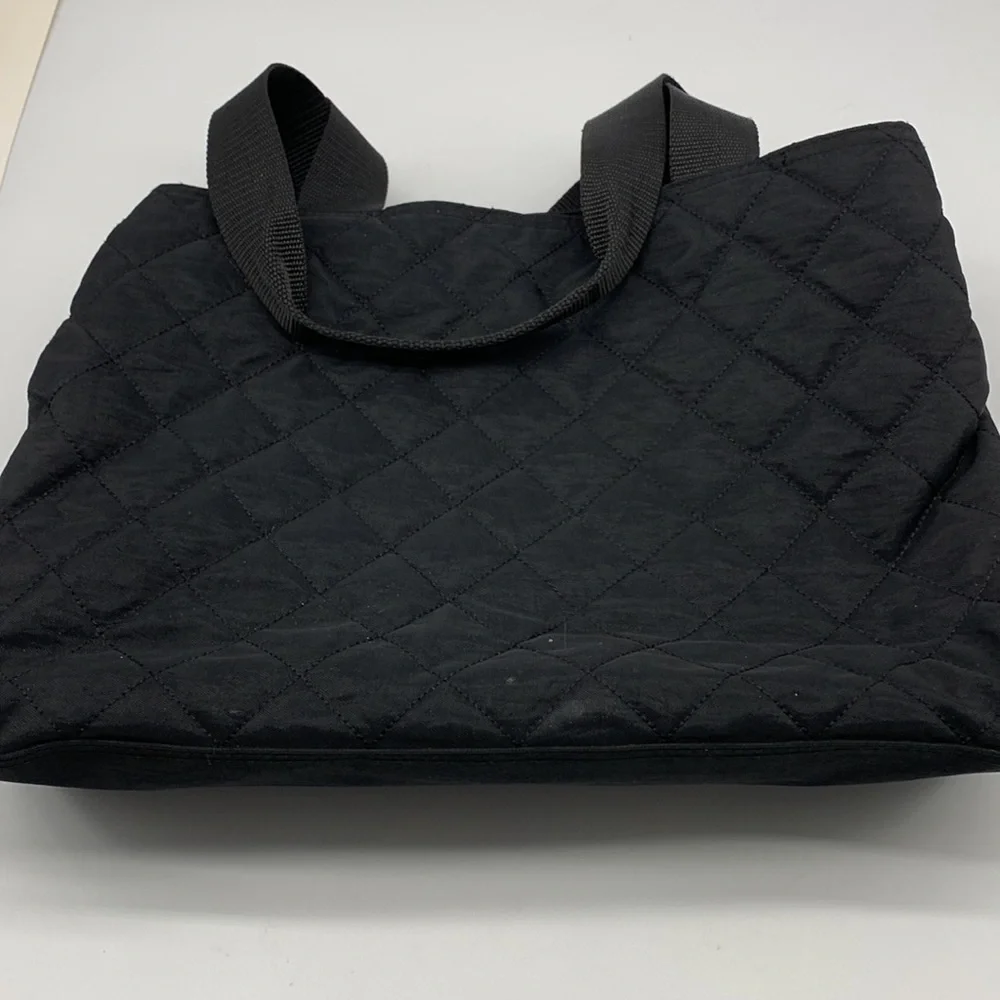 Baggallini  3 Compartment Black Quilted Bag